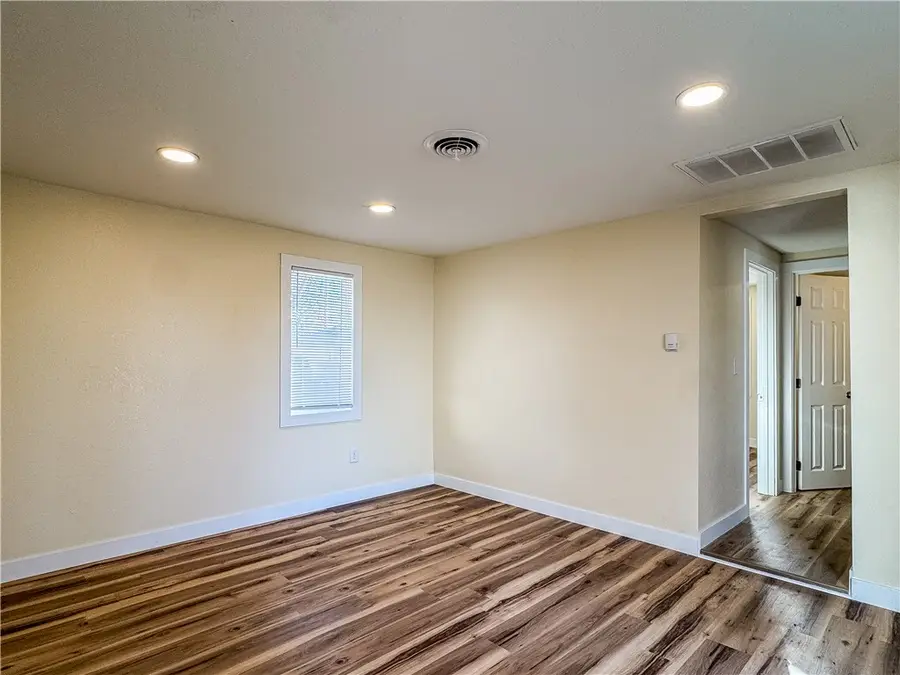 719 S 34th Street, Billings, MT 59101 - #3