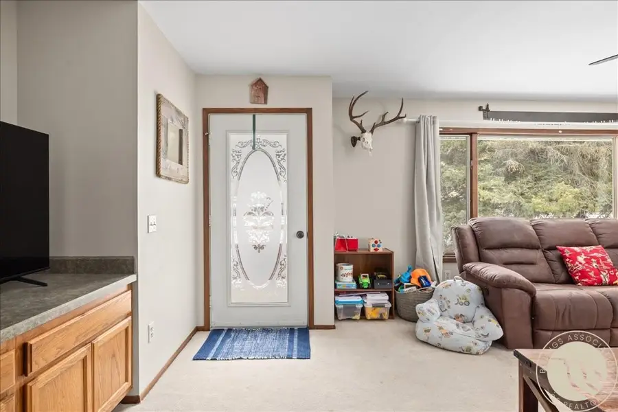 108 5th Avenue W, Ryegate, MT 59074 - #2