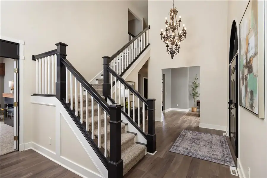 1200 Bluegrass Dr W, Billings, MT 59106 - #2