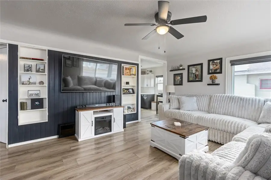 608 Broadwater Avenue, Billings, MT 59101 - #3