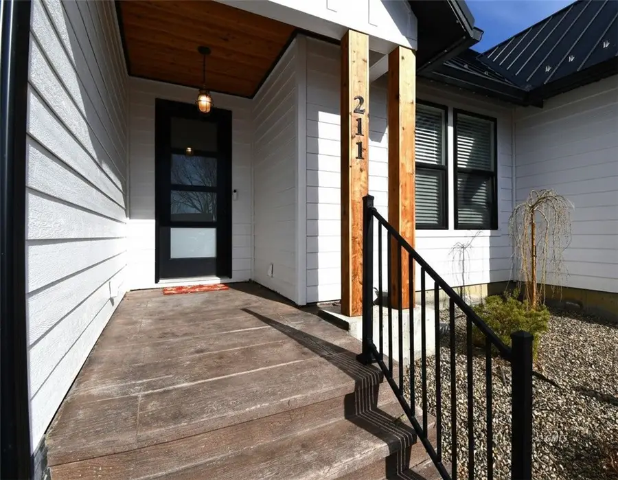 211 Georgetown Drive, Glendive, MT 59330 - #3