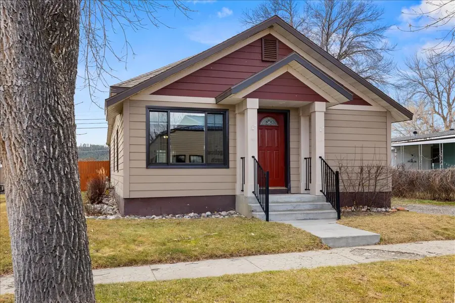 27 E 1st Avenue N, Columbus, MT 59019 - #2
