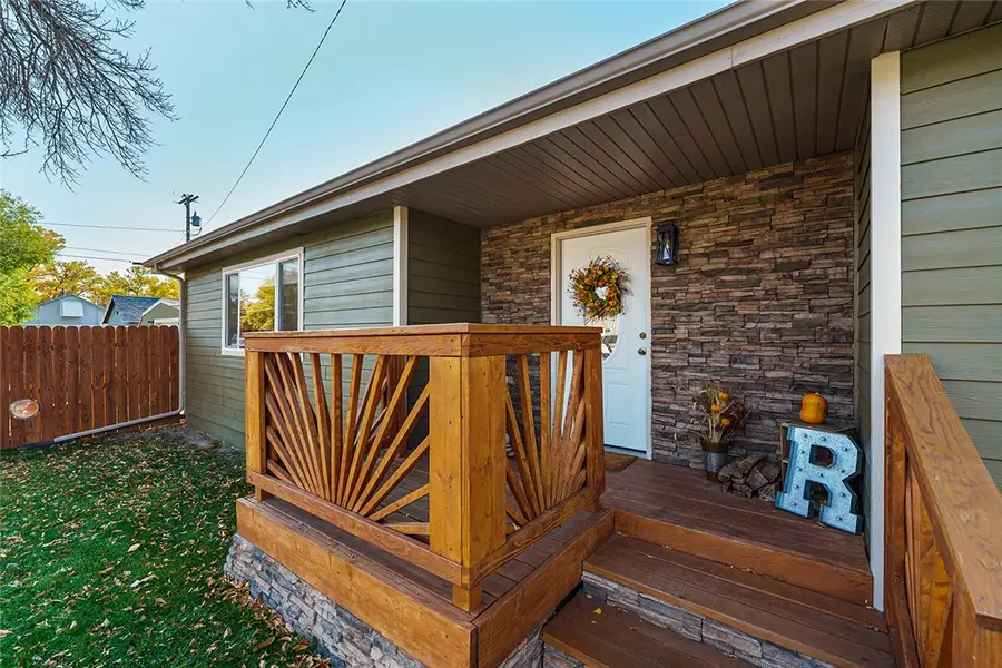 319 6th Avenue, Laurel, MT 59044 - #2