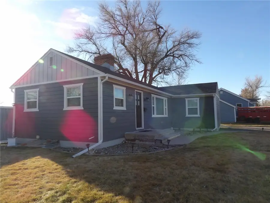 721 N Choteau Avenue, Hardin, MT 59034 - #3