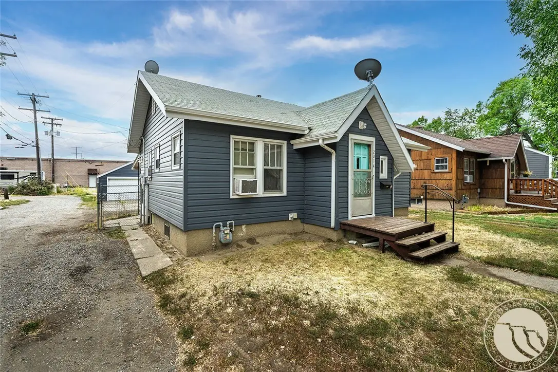 2214 N 6th Avenue N, Billings, MT 59101 - #1