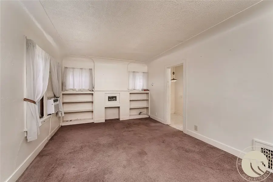 2214 N 6th Avenue N, Billings, MT 59101 - #3