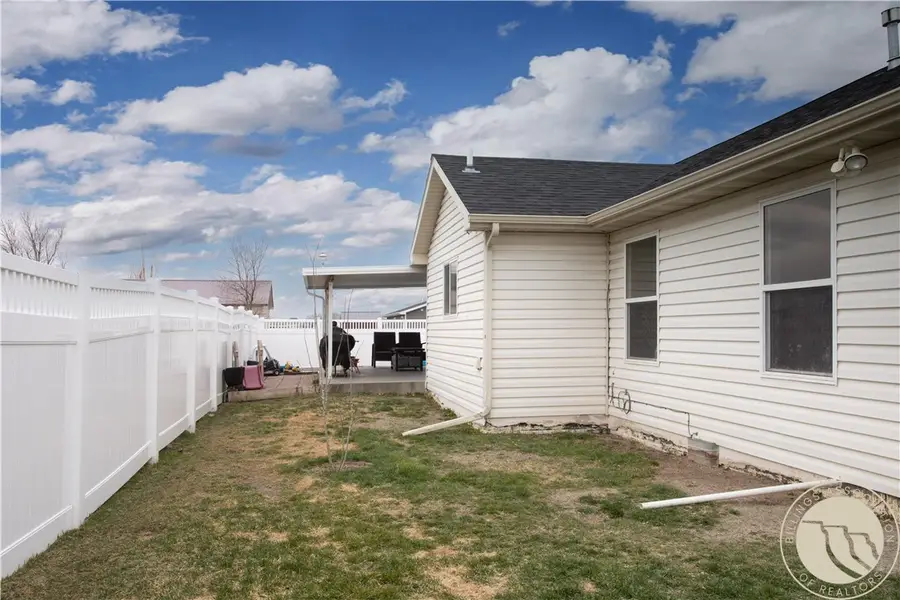 1130 1st Street W, Hardin, MT 59034 - #3