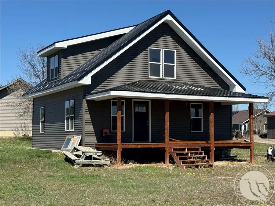 421 9th Avenue W, Roundup, MT 59072 - #2