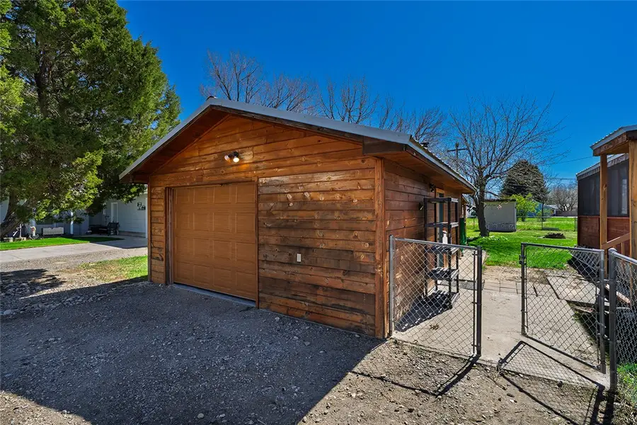 106 1st Ave Se, Park City, MT 59063 - #3
