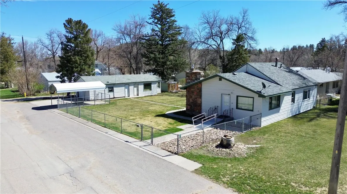 310 W Carbon Avenue, Joliet, MT 59041 - #1
