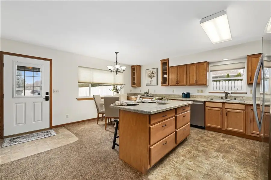 2095 17th Street West #2, Billings, MT 59102 - #3