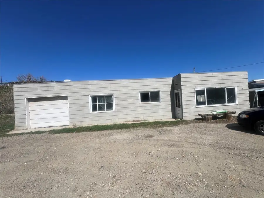410 4th Street E, Roundup, MT 59072 - #2