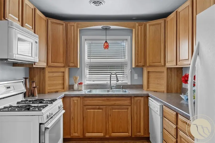 410 Maple Avenue, Laurel, MT 59044 - #2