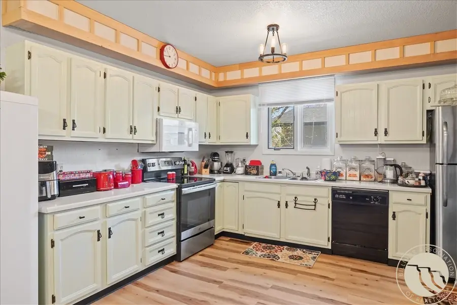 730 Sapphire Avenue, Billings, MT 59105 - #3