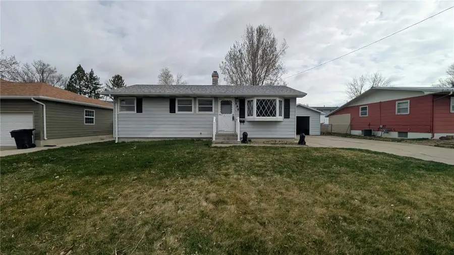 131 Maple Avenue, Glendive, MT 59330 - #3