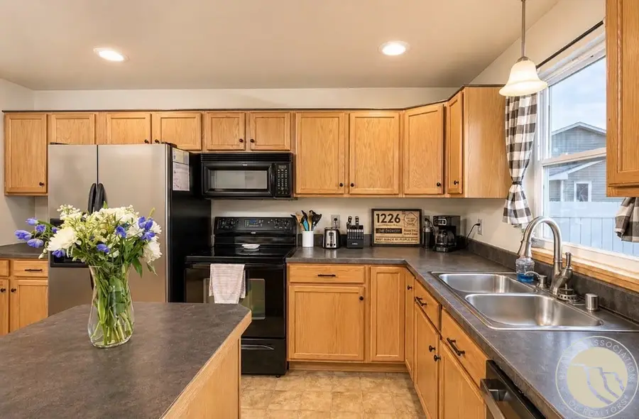 1226 Cottonwood Boulevard #10, Billings, MT 59105 - #3