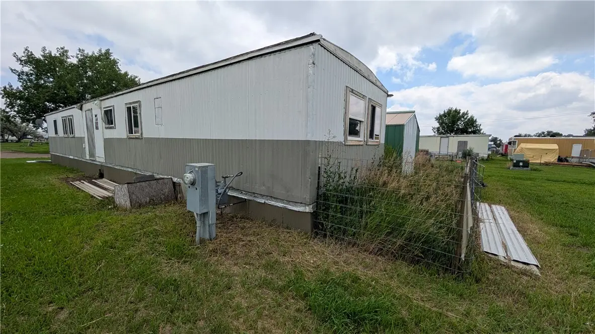 33 Hwy 16 #272, Glendive, MT 59330 - #1