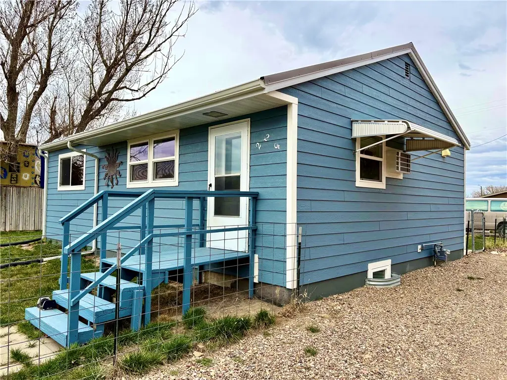 225 1st Street Nw, Rudyard, MT 59540 - #1