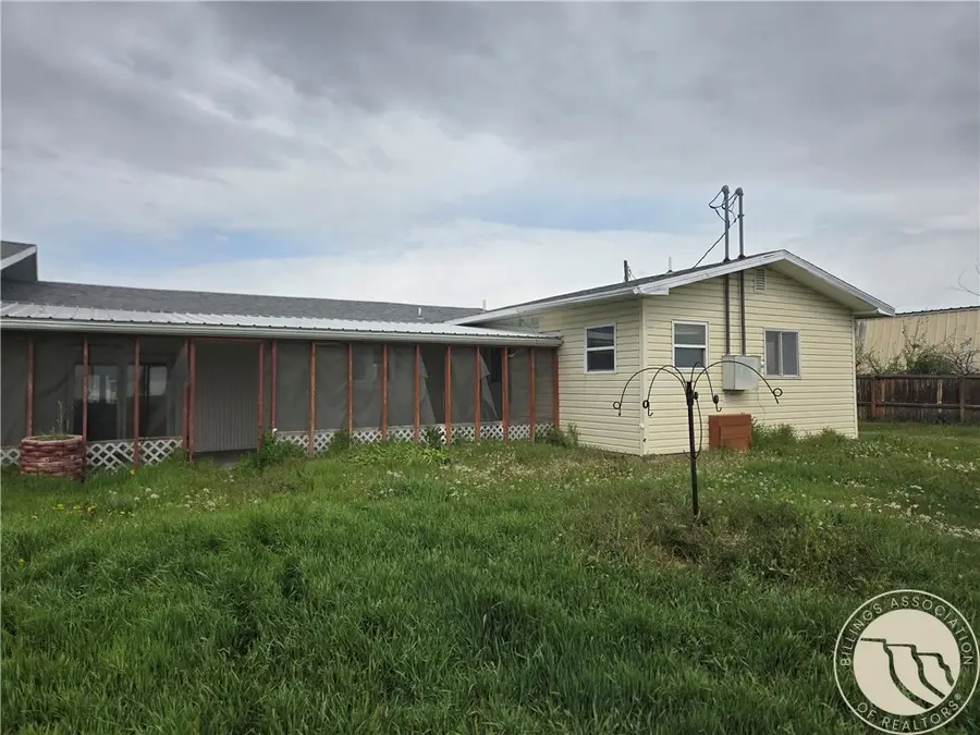 54 N Mills Road, Hardin, MT 59034 - #2