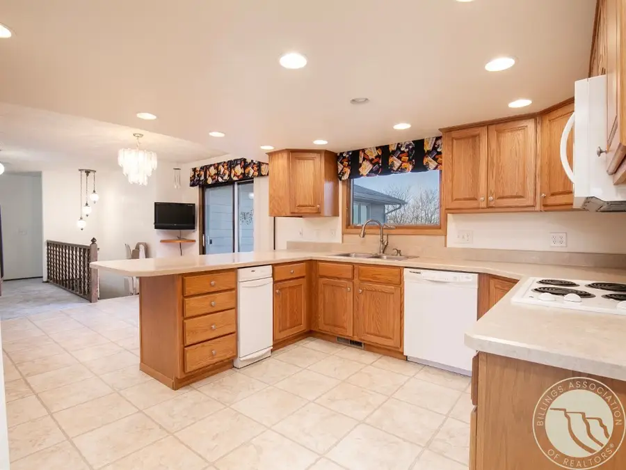2110 Ridgeview Drive, Billings, MT 59105 - #2