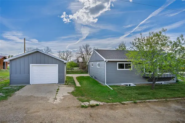 704 2nd Street Nw, Harlowton, MT 59036