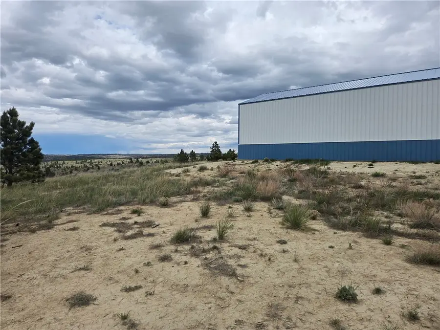 17 Grassland Way, Roundup, MT 59072 - #3