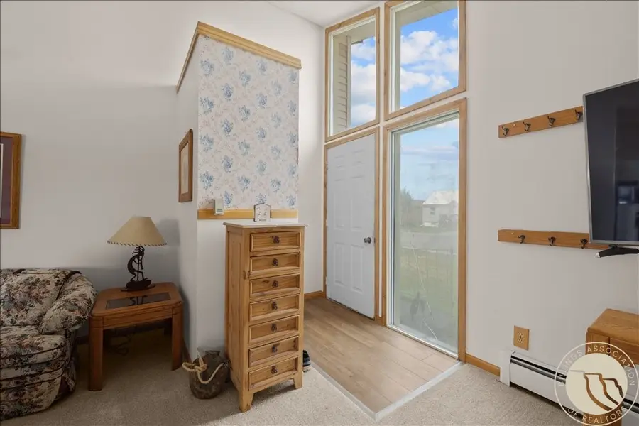 624 1st Street S, Hardin, MT 59034 - #2