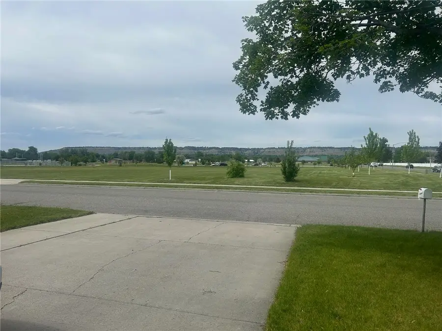 3204 Saint Johns Avenue, Billings, MT 59102 - #3