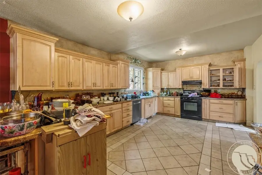 337 N 5th Street, Columbus, MT 59019 - #3