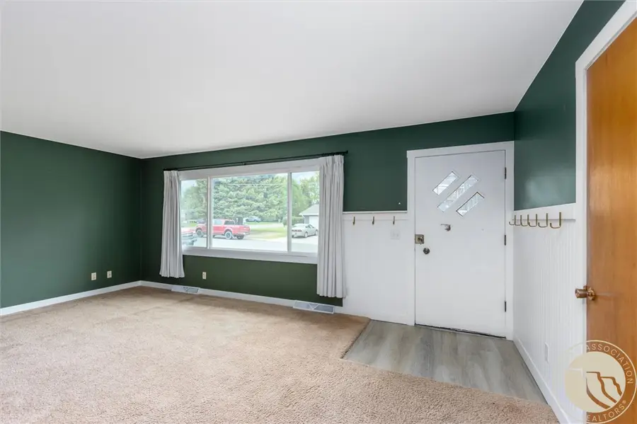 2112 Hoover Avenue, Billings, MT 59102 - #2