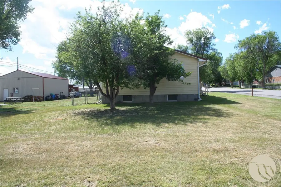 251 E. 1st Ave. N., Columbus, MT 59019 - #2