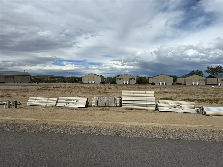 905 W Man Cave Street, Billings, MT 59106 - #2