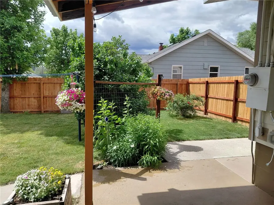 814 1st Street W, Roundup, MT 59072 - #3
