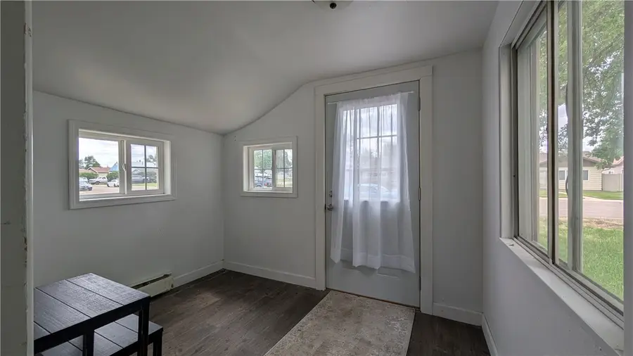 522 6th Street Se, Sidney, MT 59270 - #3