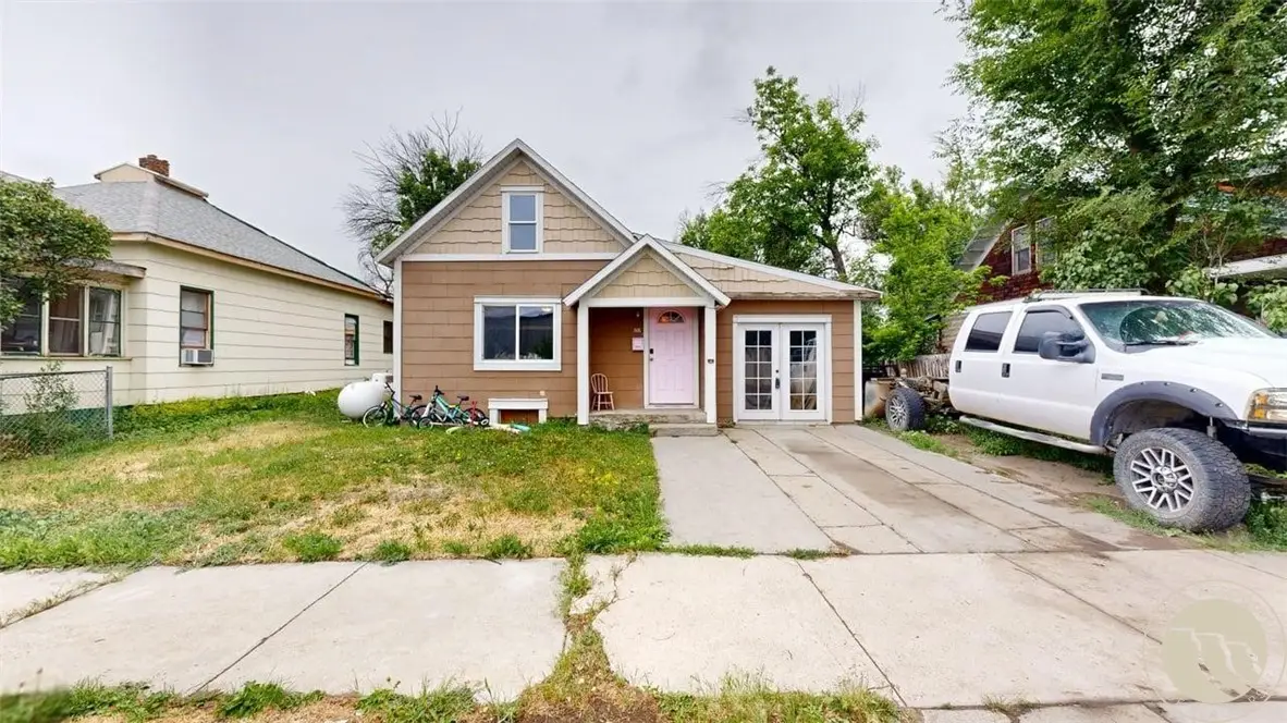 305 W 1st Street, Roundup, MT 59072 - #1