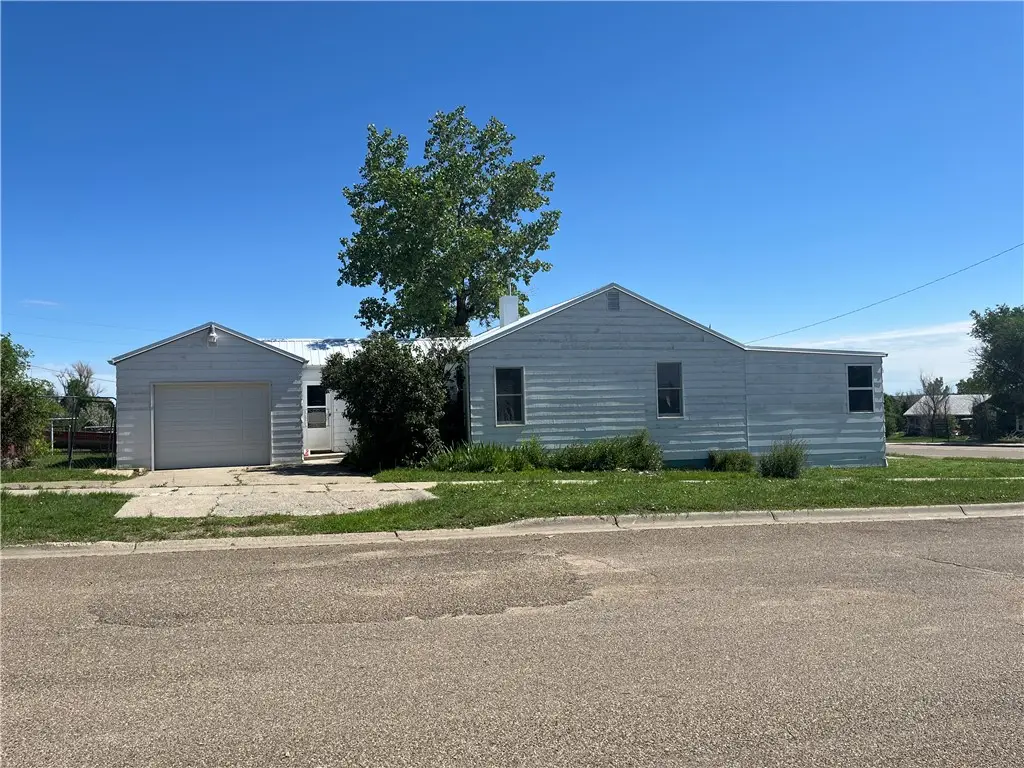 1306 B Avenue, Circle, MT 59215 - #1