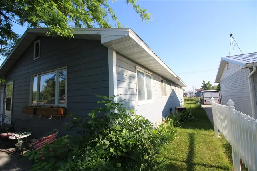 837 1st Street W, Hardin, MT 59034 - #3