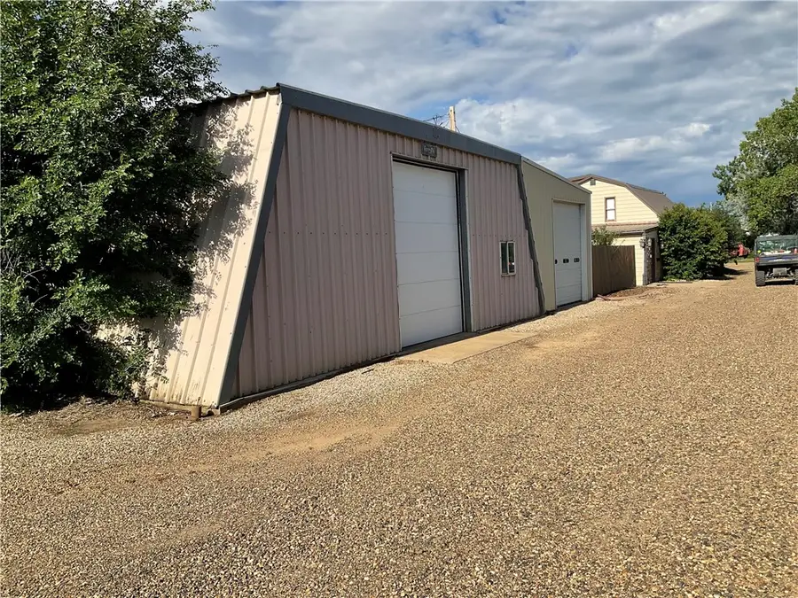 643 Leavitt Avenue, Jordan, MT 59337 - #3