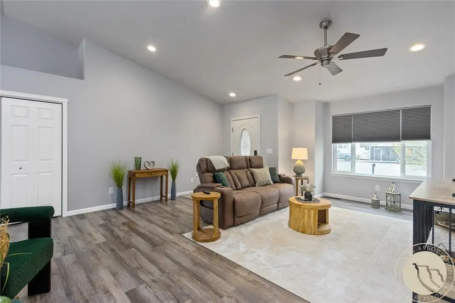 809 Siesta Avenue, Billings, MT 59105 - #2