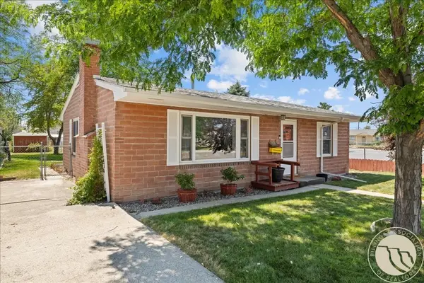 632 5th Street W, Hardin, MT 59034
