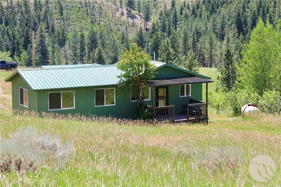 378 W Bridger Creek Road, South Of The Yellowstone, MT 59033 - #2