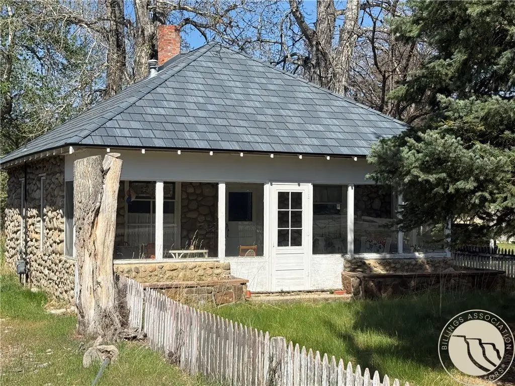 213 W Grove Street, Absarokee, MT 59001 - #1