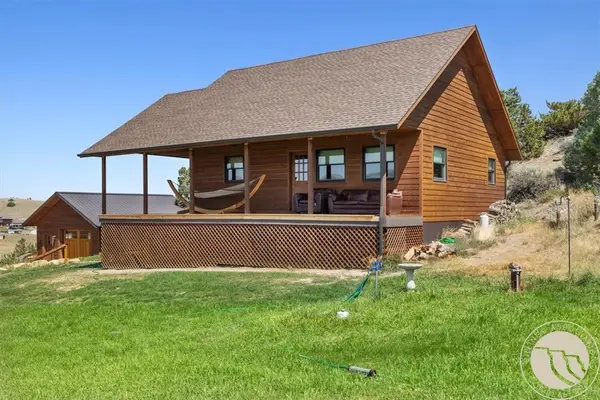 618 Grove Creek Rd, Absarokee, MT 59001