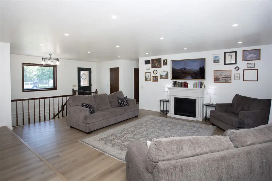 1061 Strawberry Avenue, Billings, MT 59105 - #3
