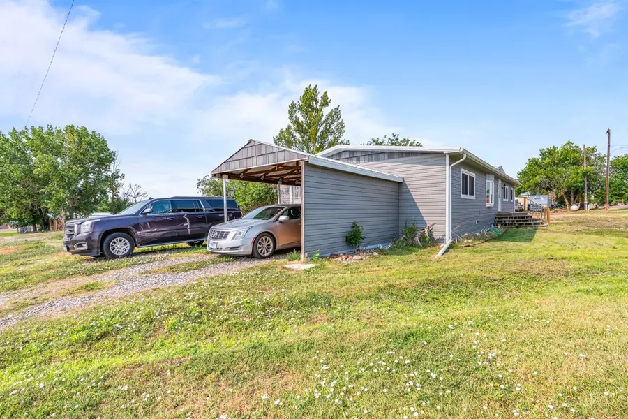 316 11th Avenue E, Roundup, MT 59072 - #2