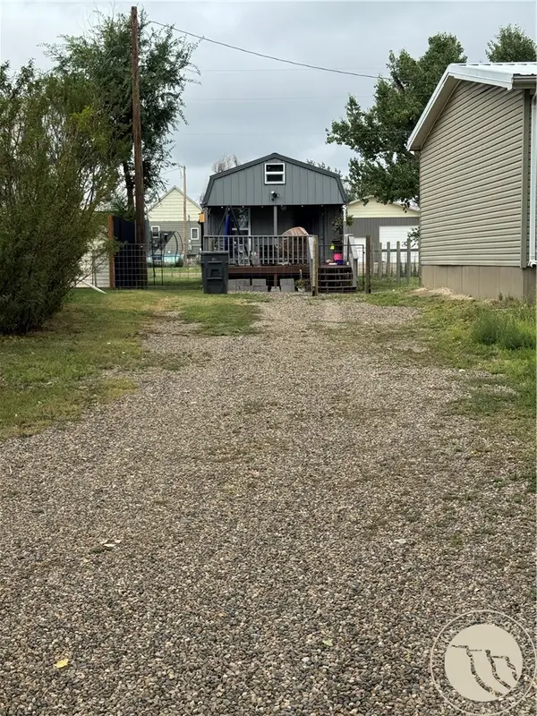 511 Custer Avenue, Jordan, MT 59337
