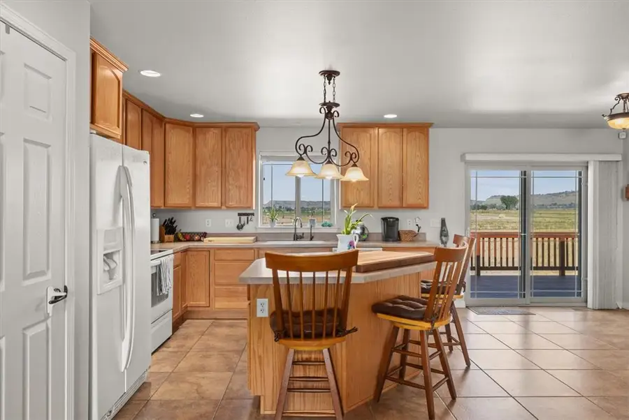 1914 Edge Stone Street, Billings, MT 59106 - #2