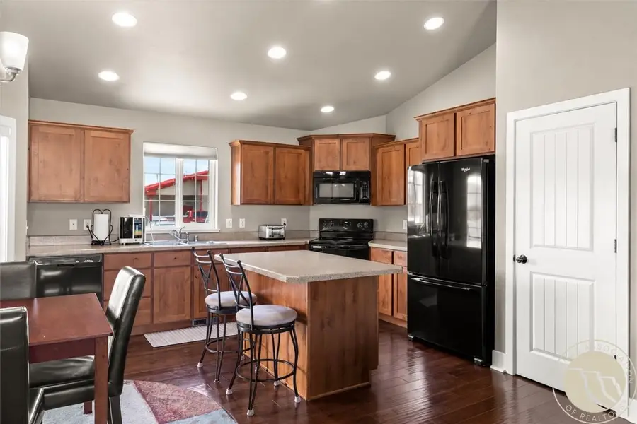 5338 S Castle Stone Sq, Billings, MT 59106 - #3