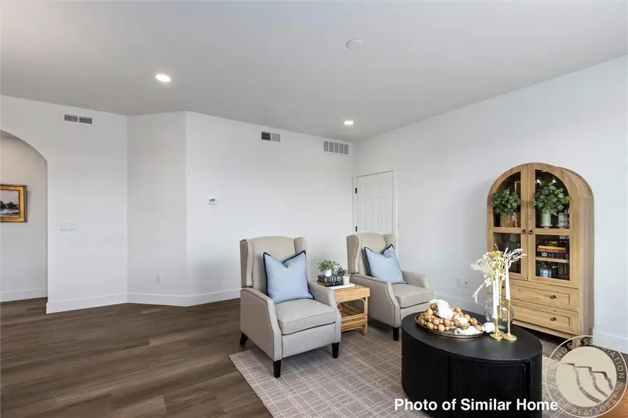 5445 Apple Rose Ln #1, Billings, MT 59106 - #3
