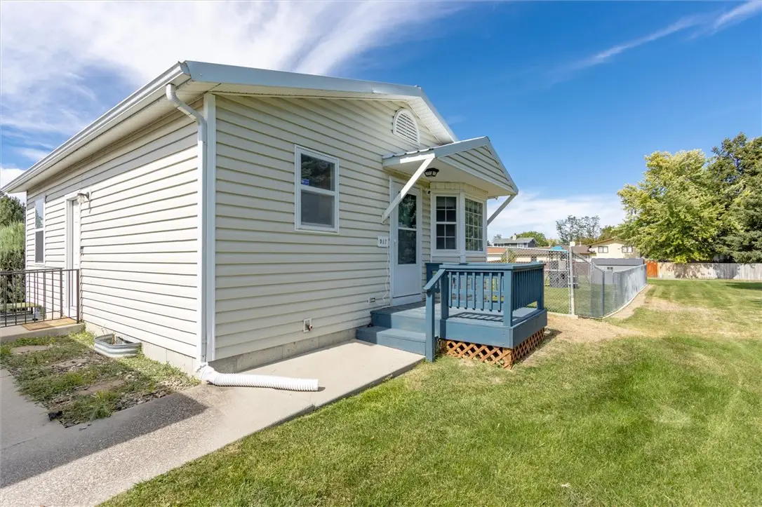 3390 Canyon Drive #D17, Billings, MT 59102 - #1